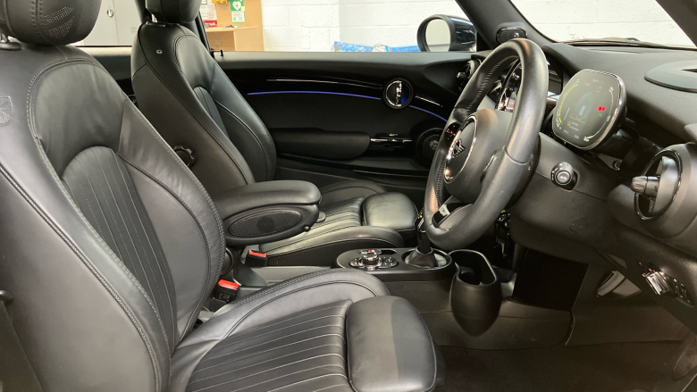 MINI Hatchback 1.5 Cooper Exclusive II 5dr Auto Petrol Hatchback